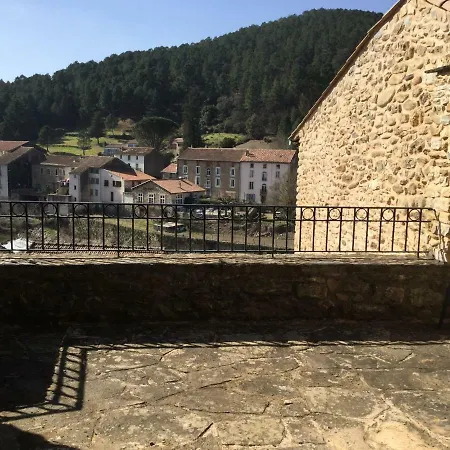 Le Diable Par La Queue 펜션