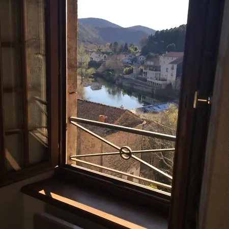 Le Diable Par La Queue *