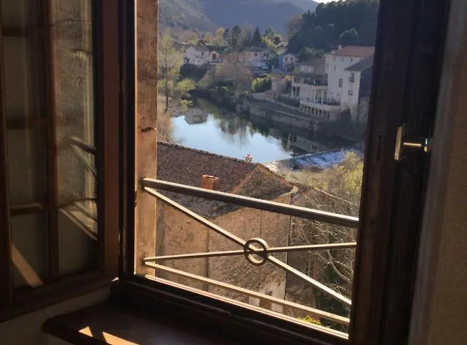 Le Diable Par La Queue *